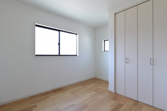 ゆったりした洋室です