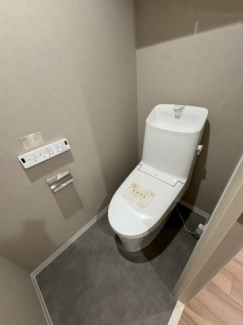 シンプルで使いやすいトイレです