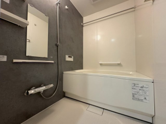 落ち着いた空間のお風呂です