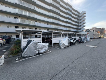 駐車スペースもあります