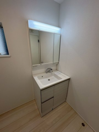 【独立洗面台】