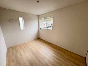 スタンダードな洋室です