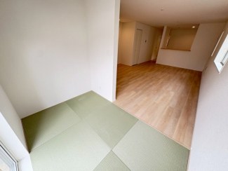 来客時にも便利な和室付き