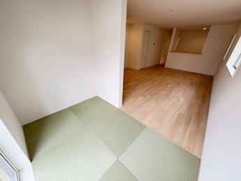 来客時にも便利な和室付き