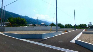 四国中央市中之庄町の売地の画像