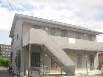 積水ハウスの賃貸住宅シャーメゾン！
物件の後ろに見えるのは滋賀大学です！