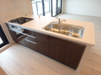 キッチンでお料理をお楽しみください