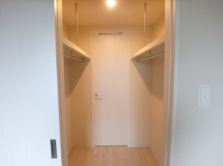 たっぷりとした収納スペースです