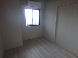 きれいな洋室です