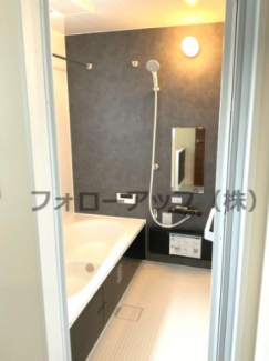 ゆったり過ごせるお風呂です