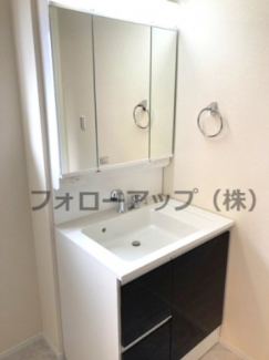 独立洗面化粧台付き