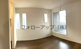 広々とした洋室です