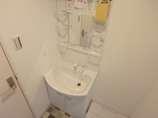 忙しい朝には欠かせない洗面所です