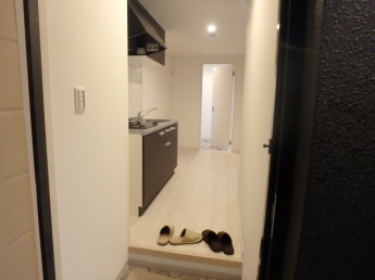 毎日通る玄関はこちらです