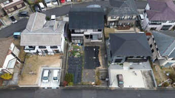 4SLDK
広々としたお庭
駐車3台可！
2面道路
トヨタホーム近畿施工のお家