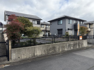 4SLDK
広々としたお庭
駐車3台可！
2面道路
トヨタホーム近畿施工のお家