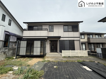 4SLDK
広々としたお庭
駐車3台可！
2面道路
トヨタホーム近畿施工のお家