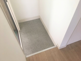 【玄関】