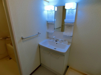 【洗面所】