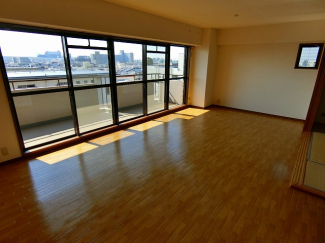 【居間・リビング】