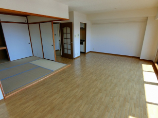 【居間・リビング】