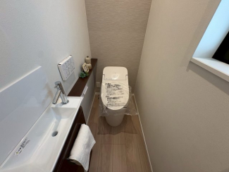 清潔感のあるトイレです