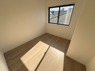 ゆったりした洋室です