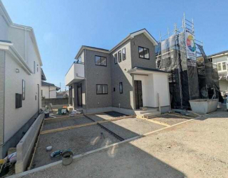 南側にスペースをしっかりと確保　日当たり良好です