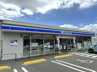 ローソン松山市坪北店まで400m