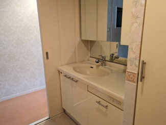 松山市岩崎町１丁目の中古マンションの画像