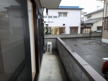 【バルコニー】