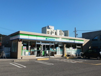 ファミリーマート米原駅西店様まで660m