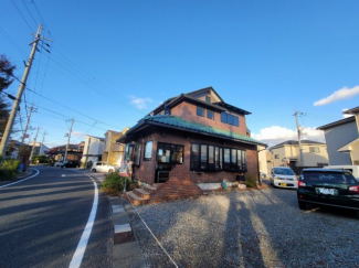 店舗付き住宅です。