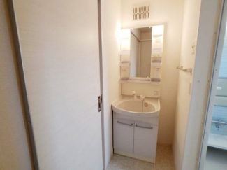 【洗面所】
