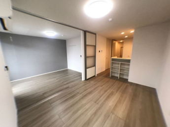 【居間・リビング】