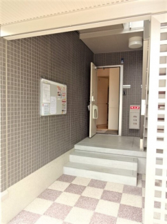 【エントランス】