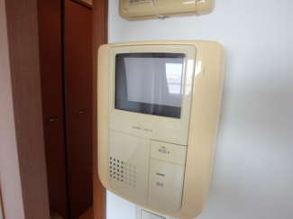 TVモニター付きインターホンで防犯対策