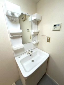 【洗面所】