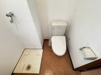 ゆったりとした空間のトイレです