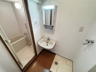 シンプルで使いやすい玄関です