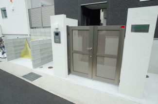 【エントランス】