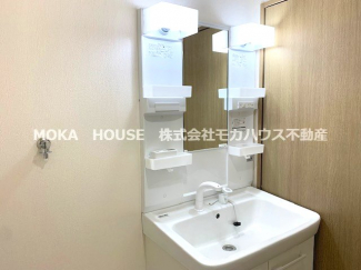 使いやすい独立洗面台です