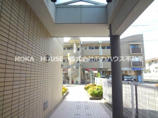 清潔なエントランスです