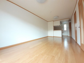 こちらのリビングで趣味の時間をお楽しみください