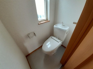 落ち着いたトイレです