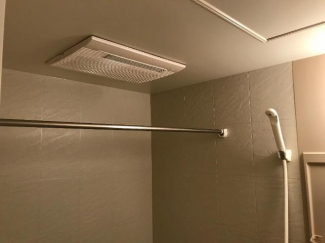 雨の日も安心の浴室換気乾燥機