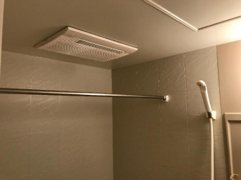 雨の日も安心の浴室換気乾燥機