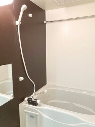 日々の疲れを癒すお風呂付です