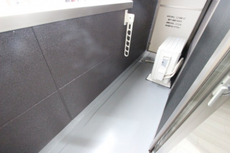 お洗濯にも便利なバルコニー付き