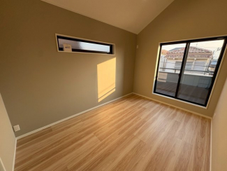 明るい洋室です